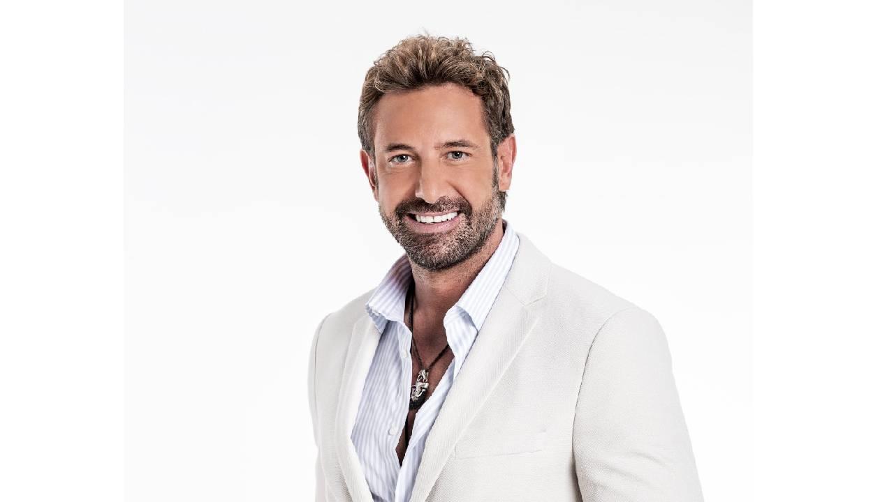 Gabriel Soto te invita a ver el especial Papá es... de Televisa