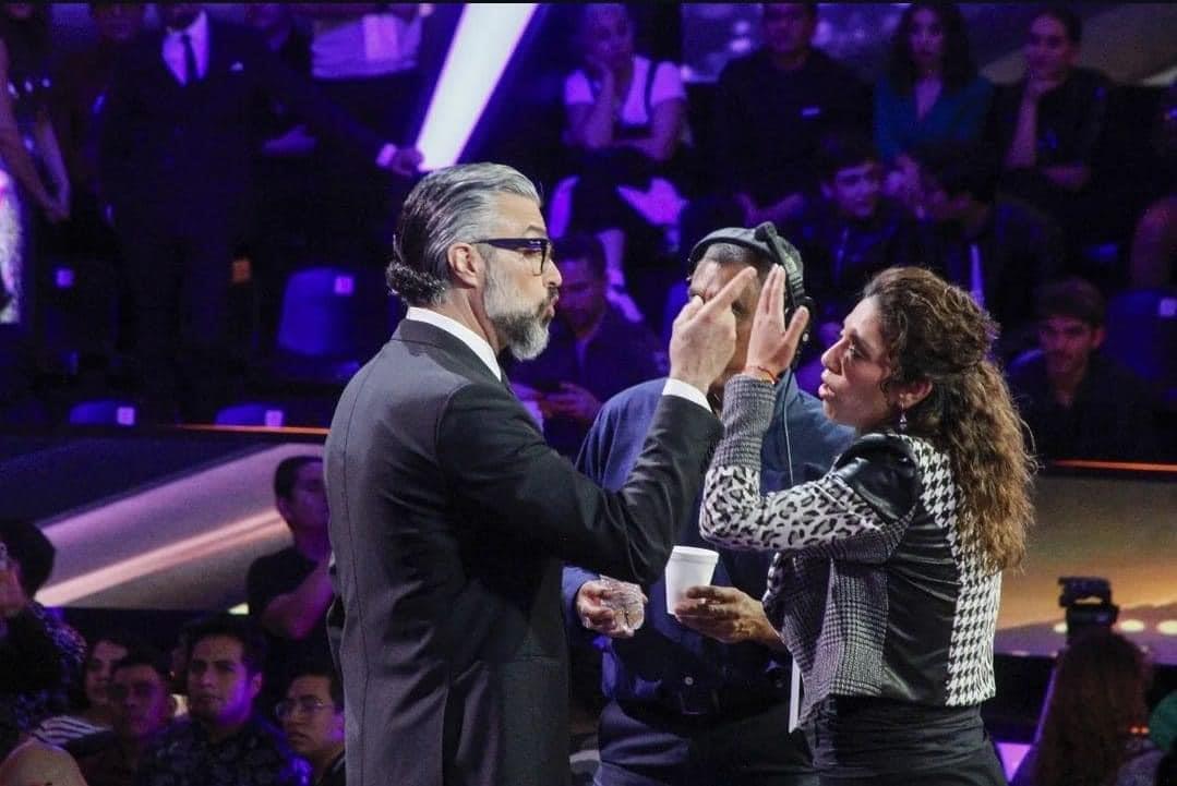 FOTO: Captan a Jaime Camil peleando con staff de La Academia