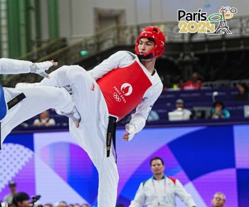 Carlos Sansores peleará por la medalla de bronce en París 2024