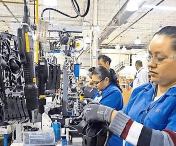 México destaca por jornadas laborales excesivas: OCDE