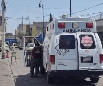 Asesinan a hombre al interior de escuela primaria; profesora resulta herida