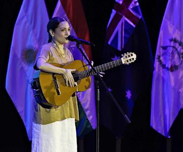 Natalia Lafourcade es Embajadora de la Música por la Paz del Premio Nobel