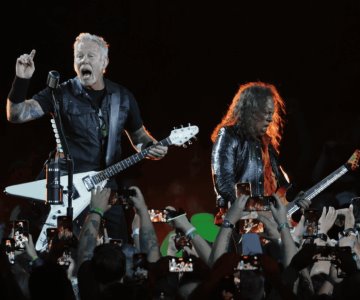 Metallica sorprende a México al rendir tributo a La Chona en su concierto