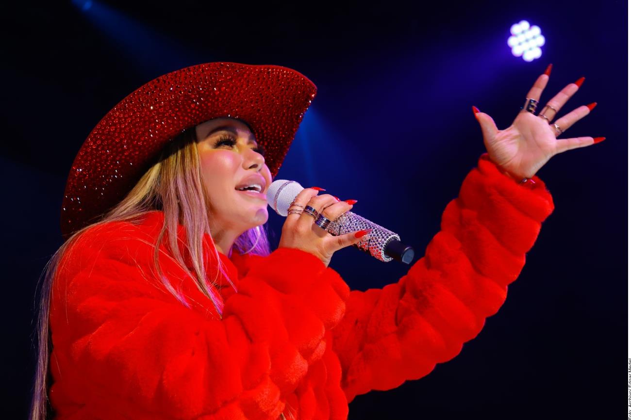 Chiquis Rivera revela que visitó a su padre en prisión