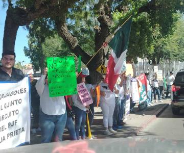 Se manifiestan trabajadores del Poder Judicial en Nogales