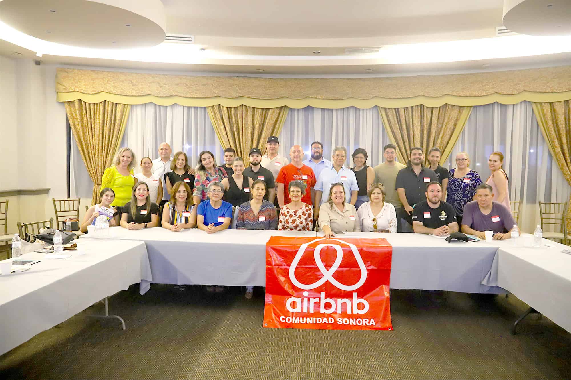 Anfitriones de Airbnb se reunieron en Hermosillo