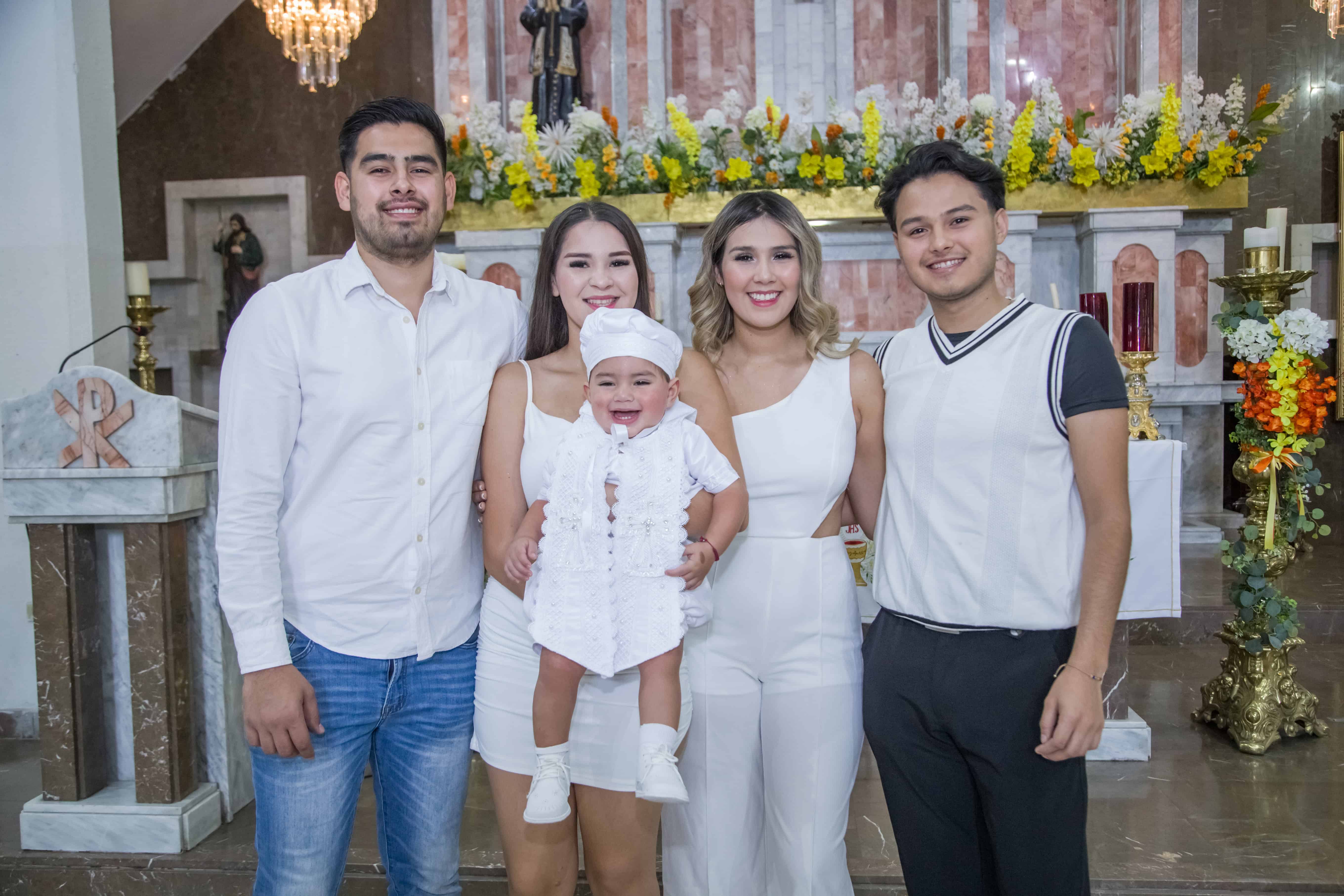 Elian Alexis Ruiz Quezada recibe su primer Sacramento