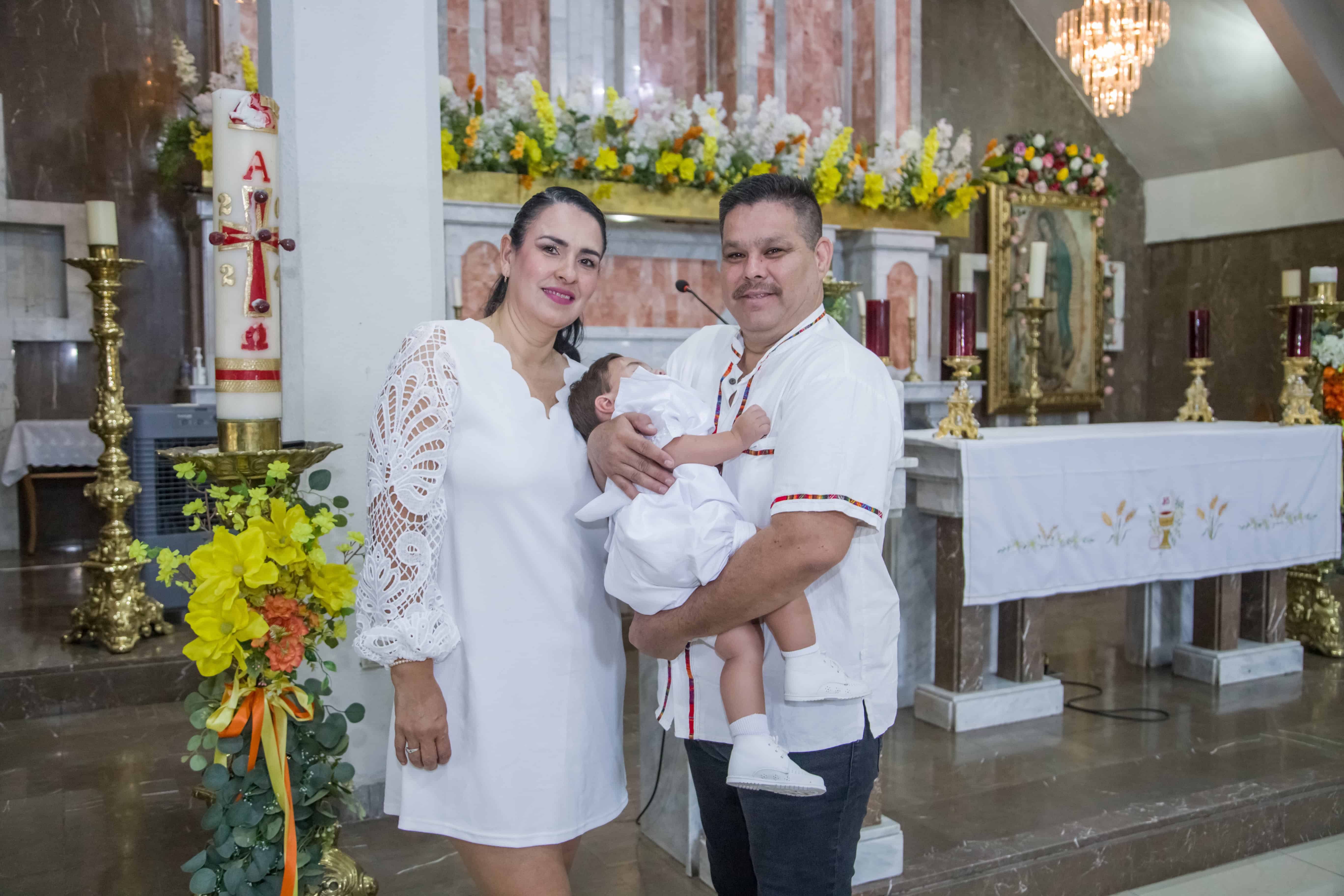 Elian Alexis Ruiz Quezada recibe su primer Sacramento