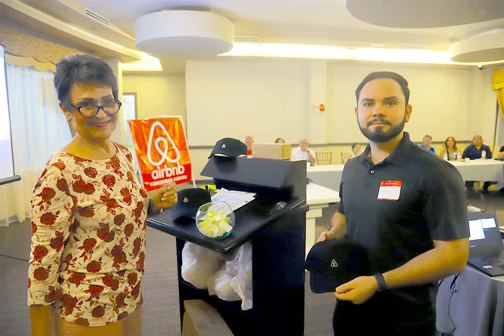 Anfitriones de Airbnb se reunieron en Hermosillo