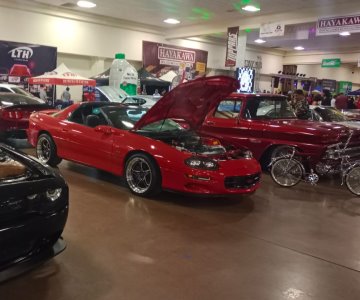 Top Cars MX exhibe vehículos de alto nivel en Hermosillo