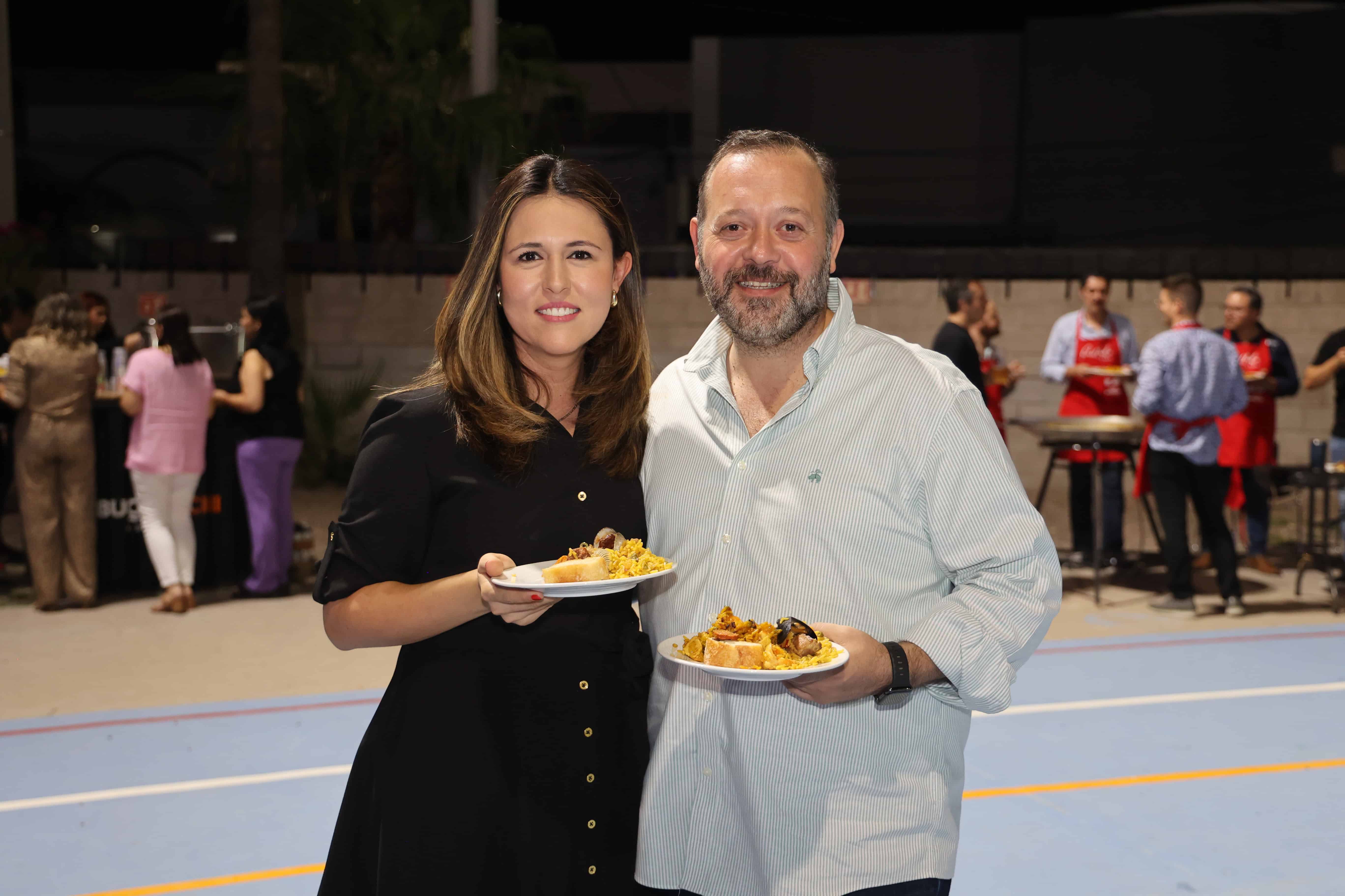 Viven maravillosa noche en la Paellada 2024 del Colegio Liceo Thezia