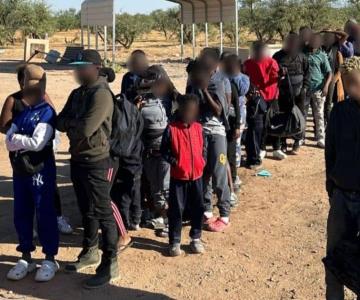 Detienen a grupo de 50 migrantes de en la frontera de Arizona