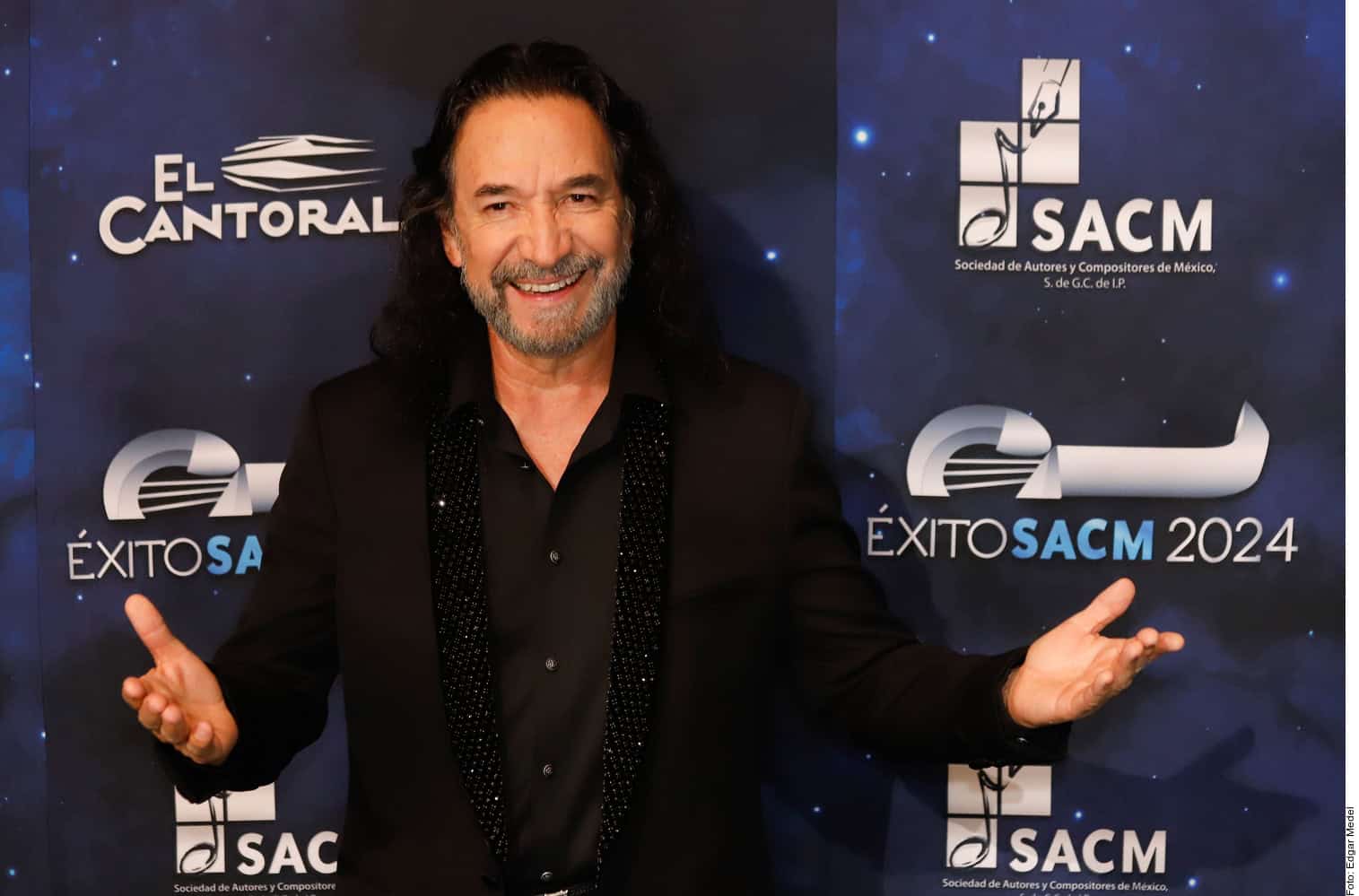 Alista Marco Antonio Solís su propia serie biográfica