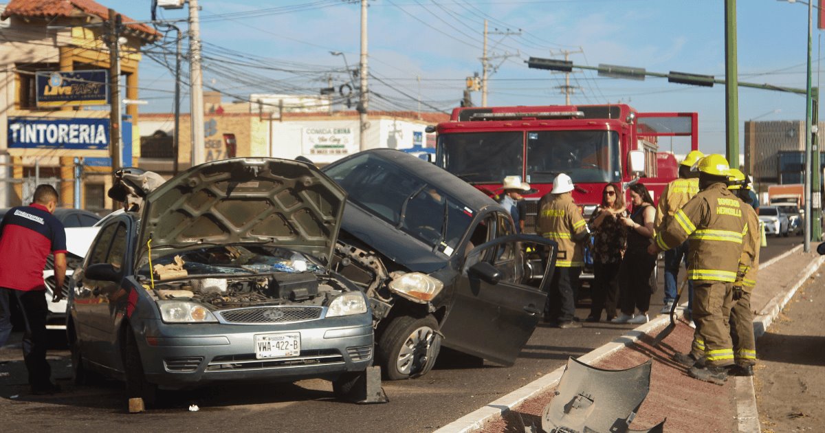 Celular al volante, principal causa de accidentes viales en Hermosillo