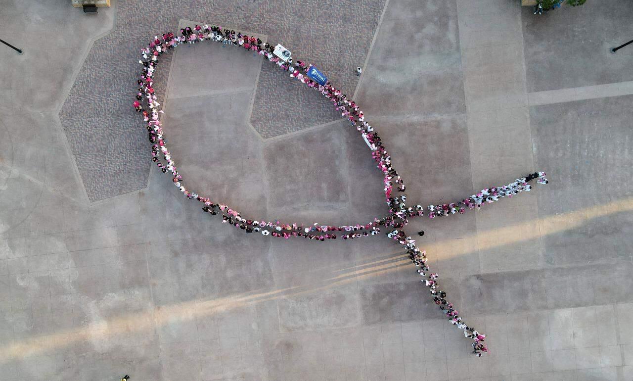 Concluyen actividades de conmemoración por el Día contra el Cáncer de Mama