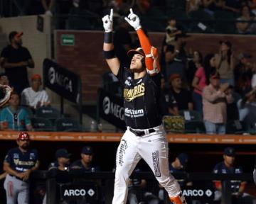 Naranjeros ganan dramática velada; vencen a Venados en doble cartelera