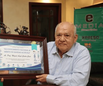 Galardonan a Miguel Ángel Castro Cosío con premio al mérito de sanidad acuícola