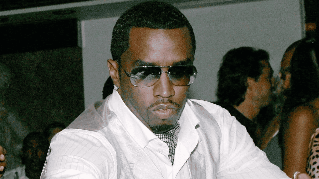 Acusan a Diddy Combs de abusar sexualmente a un niño de 10 años