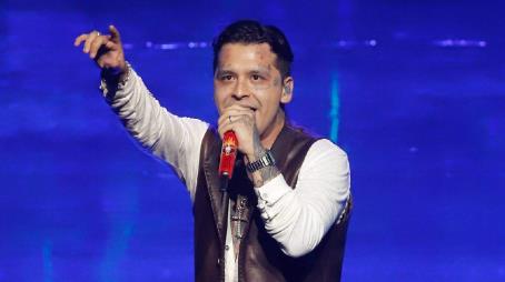 Te explicamos a detalle el conflicto de Christian Nodal y Universal