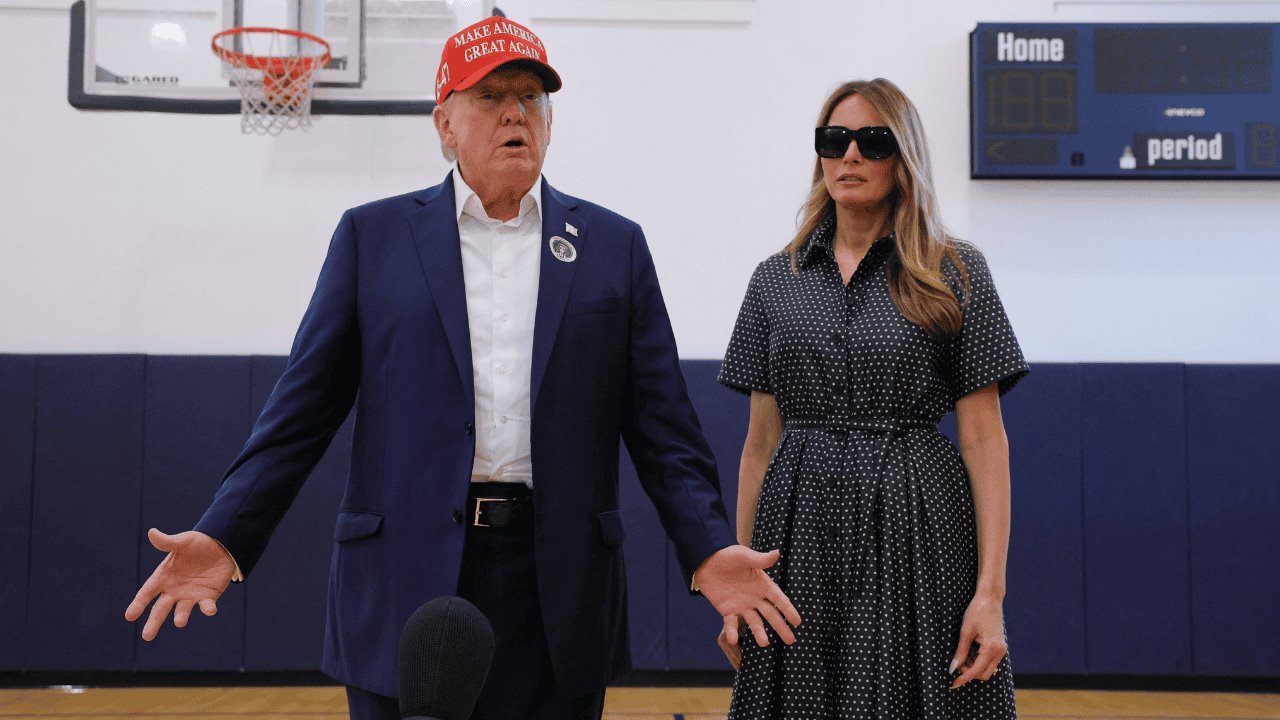 Votan Donald Trump y Melania en Florida