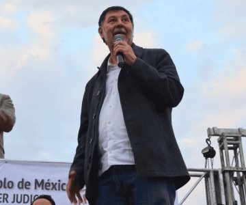 Fernández Noroña denuncia presunto robo en vuelo Hermosillo-CDMX