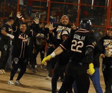 Boca Chueca se corona campeón de la Liga del Sol con dramático jonrón