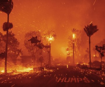 Bomberos frustran intento de saqueo de estatuillas Emmy en Los Ángeles