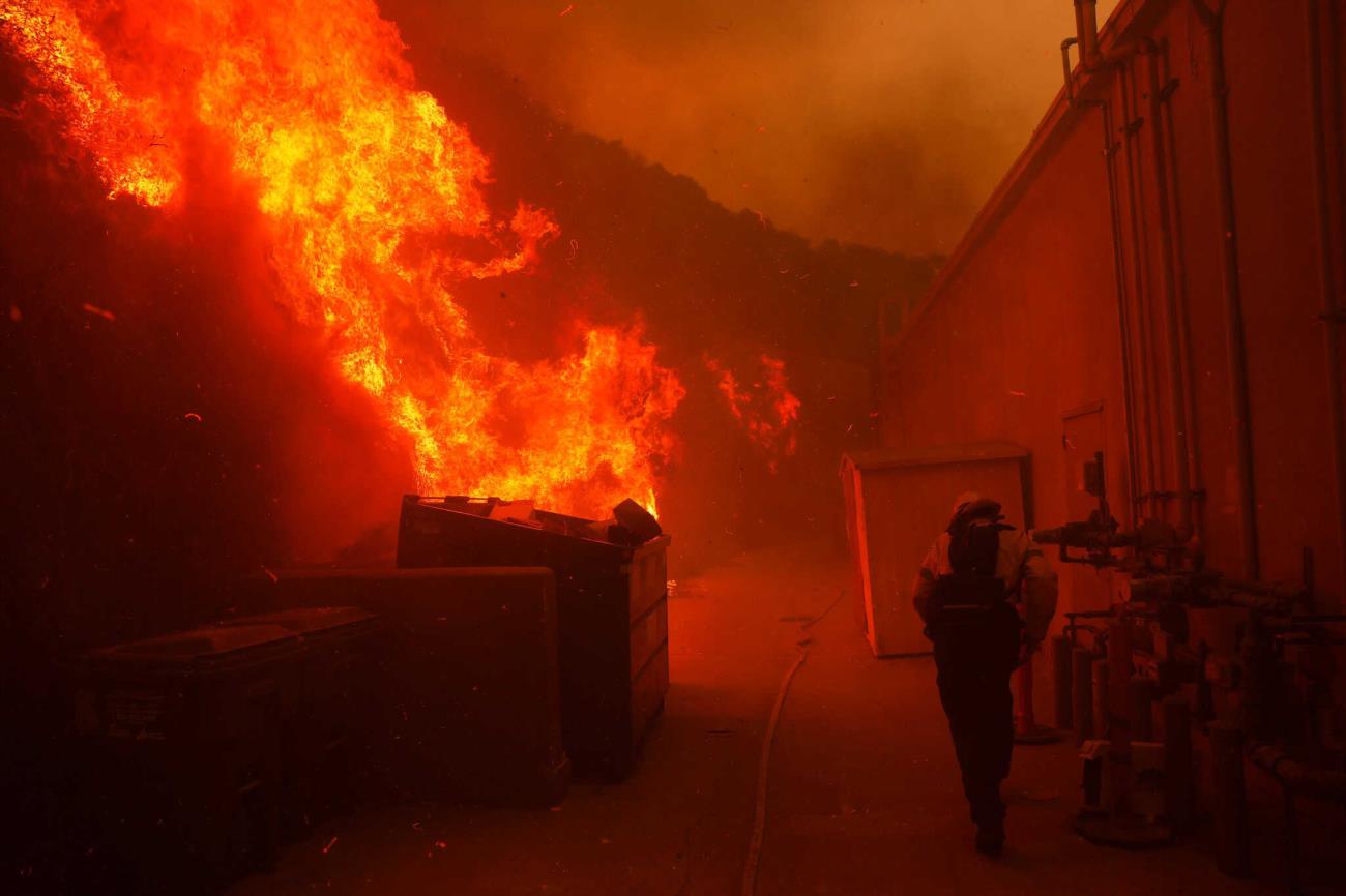 Incendios en Los Ángeles dejan pérdidas millonarias