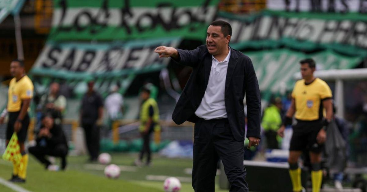 Efraín Juárez arremete contra Atlético Nacional