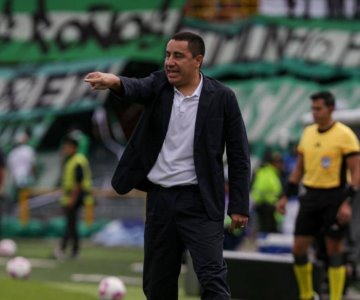 Efraín Juárez arremete contra Atlético Nacional