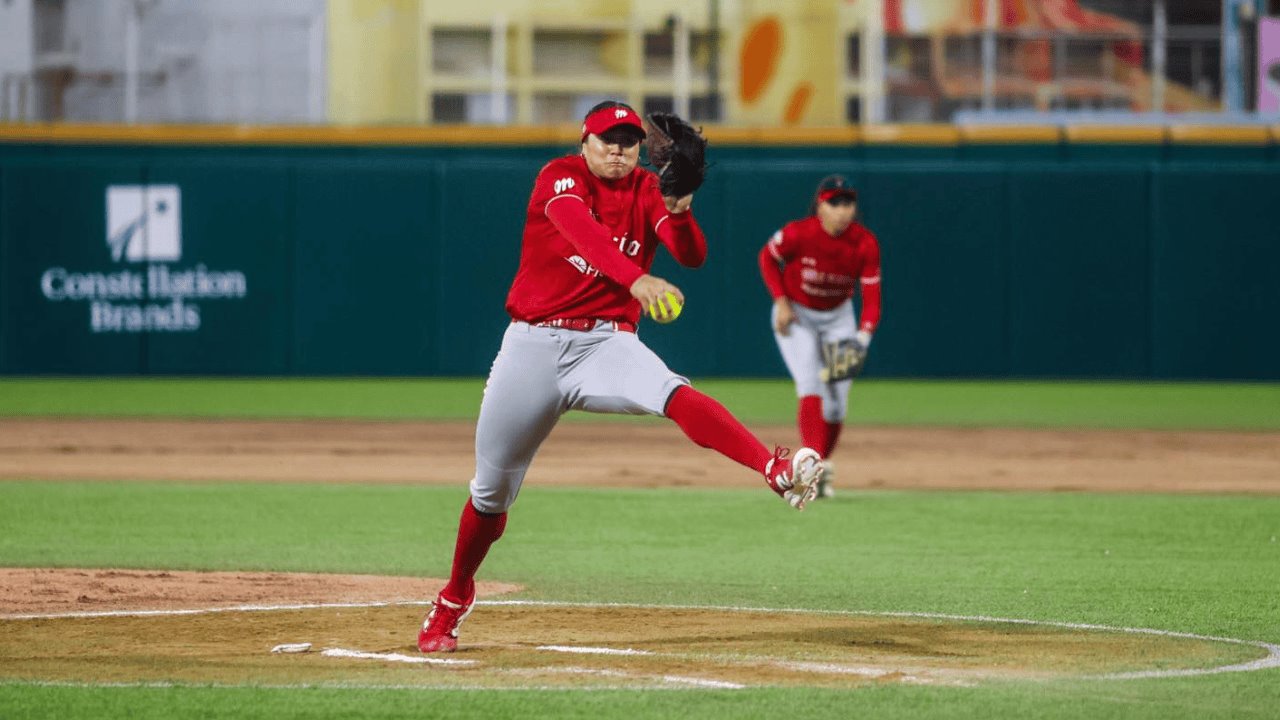 Megan Faraimo lanza el primer juego perfecto de la Liga Mexicana de Softbol