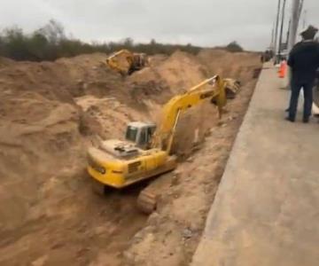 Trabajador muere sepultado por un deslave de tierra; otro hombre quedó herido