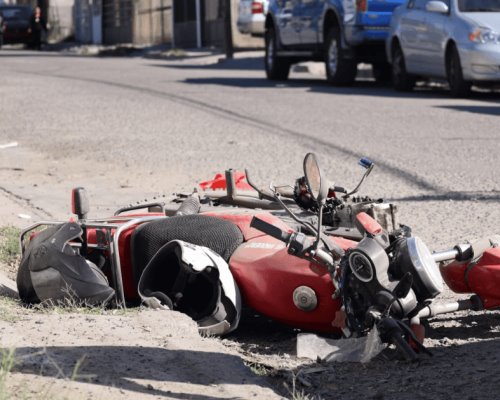 Accidente deja a motociclista herido en las calles Pilares y Olivares