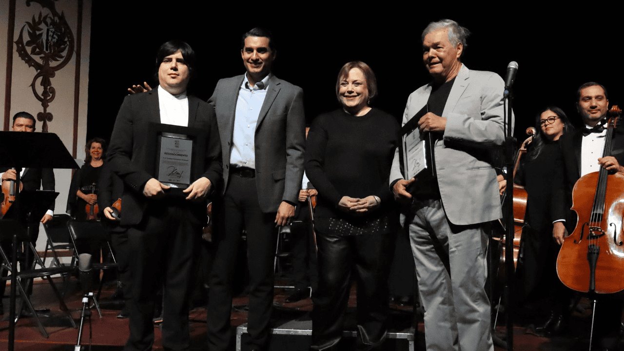 Reconocen el talento sonorense en la octava Noche de Gala del FAOT 2025