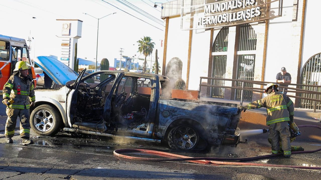 Más de 30 vehículos se han incendiado durante 2025 en Hermosillo