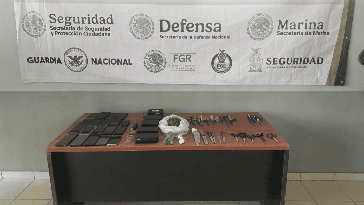 Decomisan celulares, drogas y armas punzocortantes en penal de Angostura