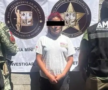 Capturan a mujer con droga en operativo en La Cholla