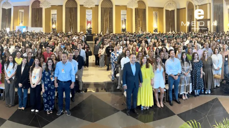 Patricia Ruibal y Antonio Astiazarán encabezaron inauguración. (Foto: Jesús Ballesteros/EXPRESO)