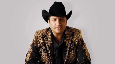 Julión Álvarez niega detención de su piloto en Honduras