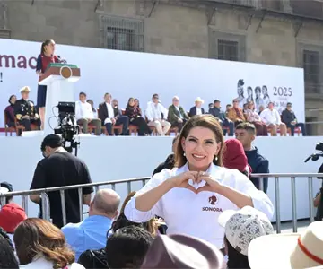 Lorenia Valles destaca siete años de la Cuarta Transformación