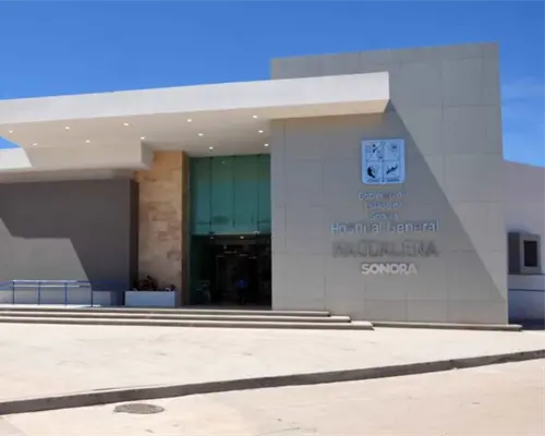 Abandonan cuerpo de hombre baleado en hospital de Magdalena de Kino