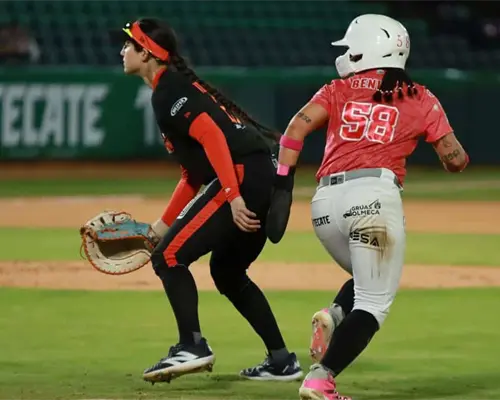 Olmecas de Tabasco vencen 3-1 a Naranjeros Softbol en el Infierno Verde