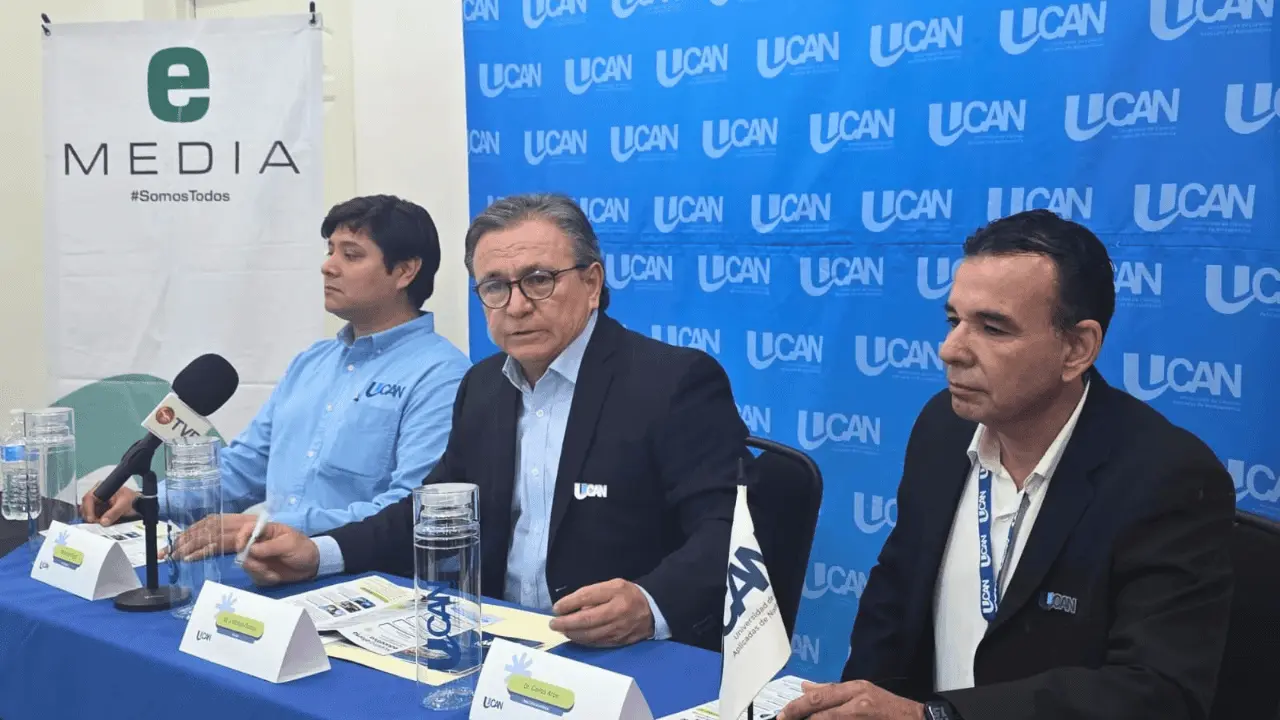 José Alfredo Gámez Corral presentó el modelo educativo dual de UCAN. (Foto: Blanca Ruelas/EXPRESO)