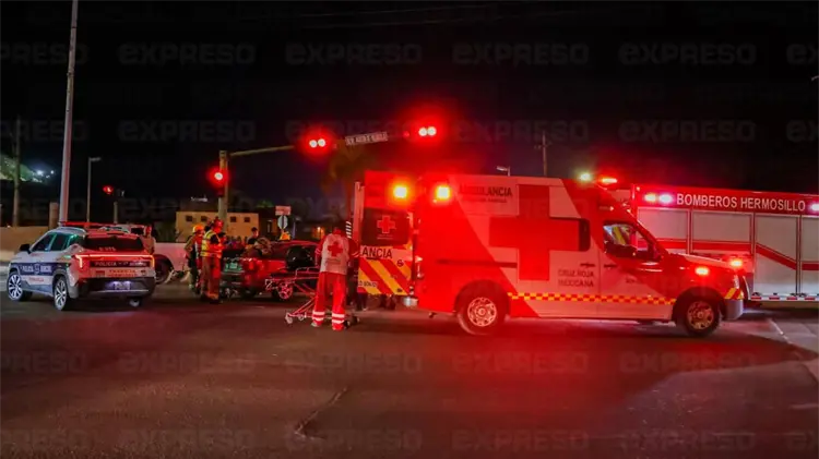 Choque en bulevar Vild&oacute;sola deja mujer lesionada