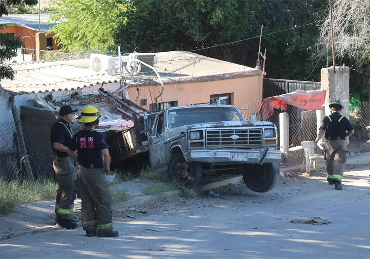 Conductor sufre preinfarto al volante y se estrella contra casa en El Ranchito