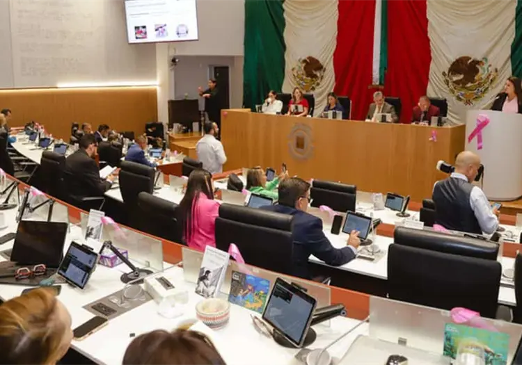 Analiza Congreso de Sonora iniciativas sobre protecci&oacute;n laboral para personas con c&aacute;ncer y continuidad educativa de estudiantes