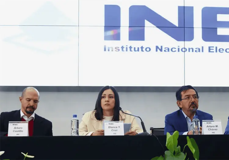 Blanca Cruz confirma 12 renuncias más en el INE y revisión de mandos