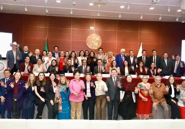Lorenia Valles participa en di&aacute;logo con coordinadores de Morena