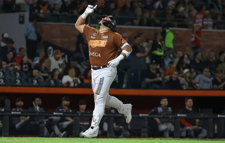 Rub&eacute;n Ibarra pega su cuarto jonr&oacute;n y Naranjeros cortan mala racha