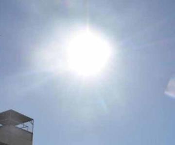 Advierten sobre peligros de la exposición al sol en Sonora